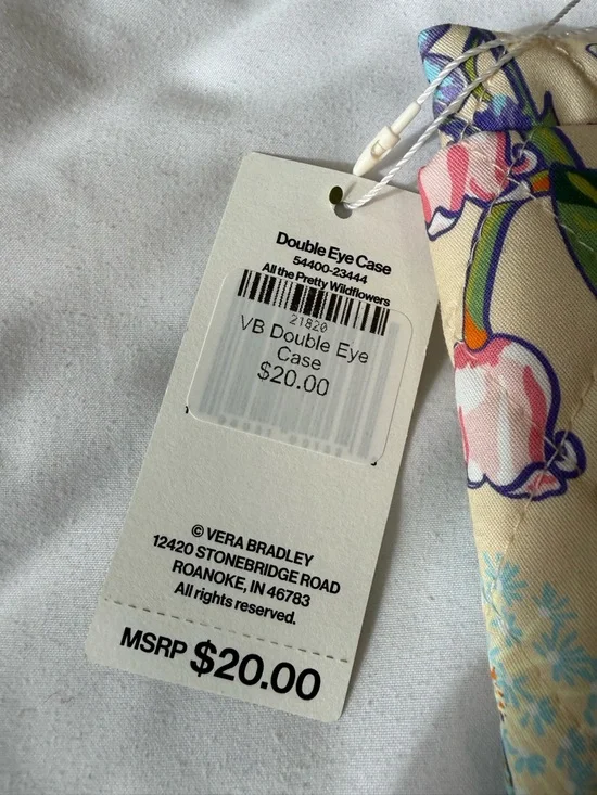 Vera Bradley double eyeglass case in Cream Floral Quilted . - Picture 7 of 7